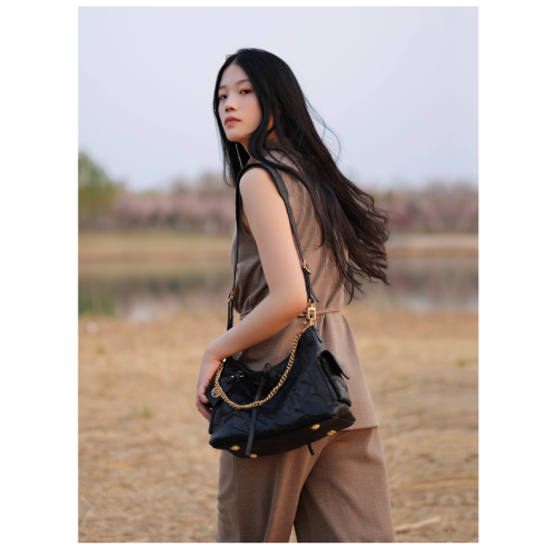 Cnoles Black Warrior Cowhide Chain Shoulder Bag – Large-Capacity Underarm & Crossbody Tote for Women