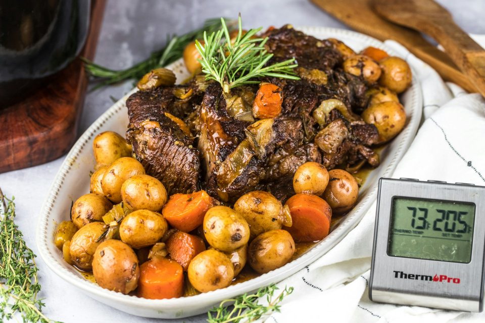 Slow Cooker Pot Roast Recipe: Classic Comfort, Zero Effort